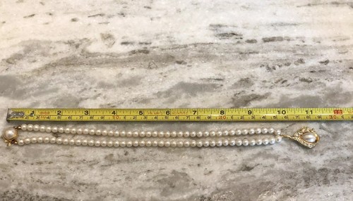 Stunning Costume Faux Pearl Single Strand Dangling Pendant Gold Tone Necklace - Picture 11 of 11