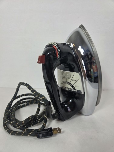 VTG General Electric Iron 70F70 Orig. Cloth Cord Steam/ Dry 1100 Watt USA -WORKS