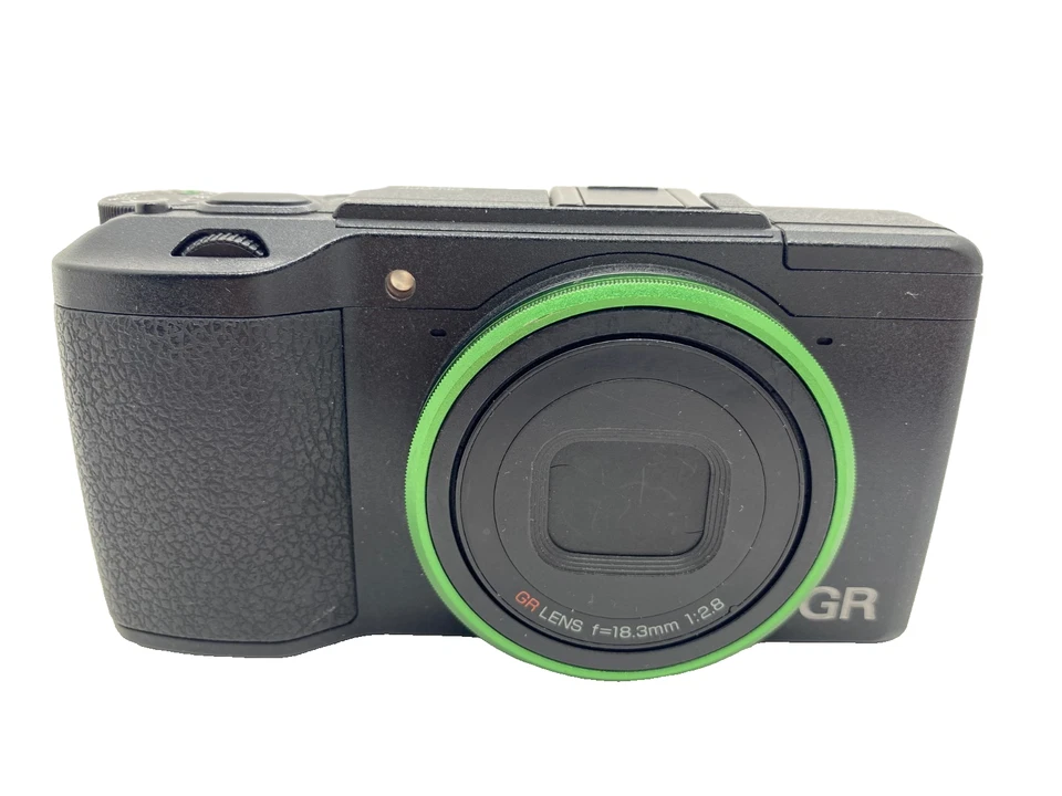 [Only 3349 Shots] RICOH GR II 16.2 MP Compact Digital Camera 18.3mm f2.8 - Image 2 of 4
