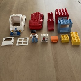 LEGO DUPLO 14 Piece Ambulance Building Set. Excellent Cond. See Pics For Detail