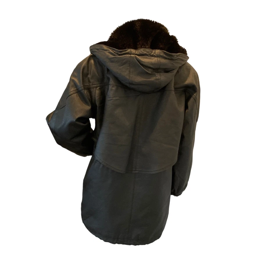 Chaqueta de cuero genuino negra con capucha y forro de piel sintética - talla mediana Foto 2 de 3