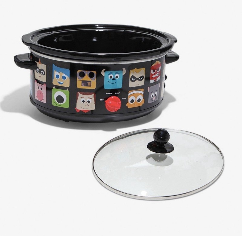 Disney Pixar 7 Qt Oval Slow Cooker, Adjustable Dial, 3 Settings, Black Lid