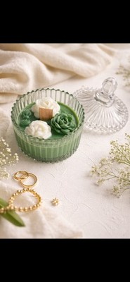 Gardenia Scented Floral Candle | Handmade Soy Wax Candle with Wooden Wick