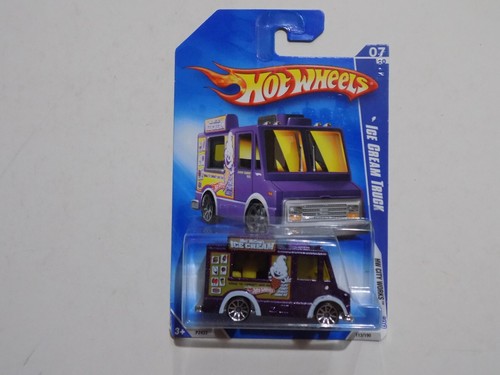 Hot Wheels '09 HW City Works Ice Cream Truck PURPLE #07 New on Card - 第 1/2 張圖片