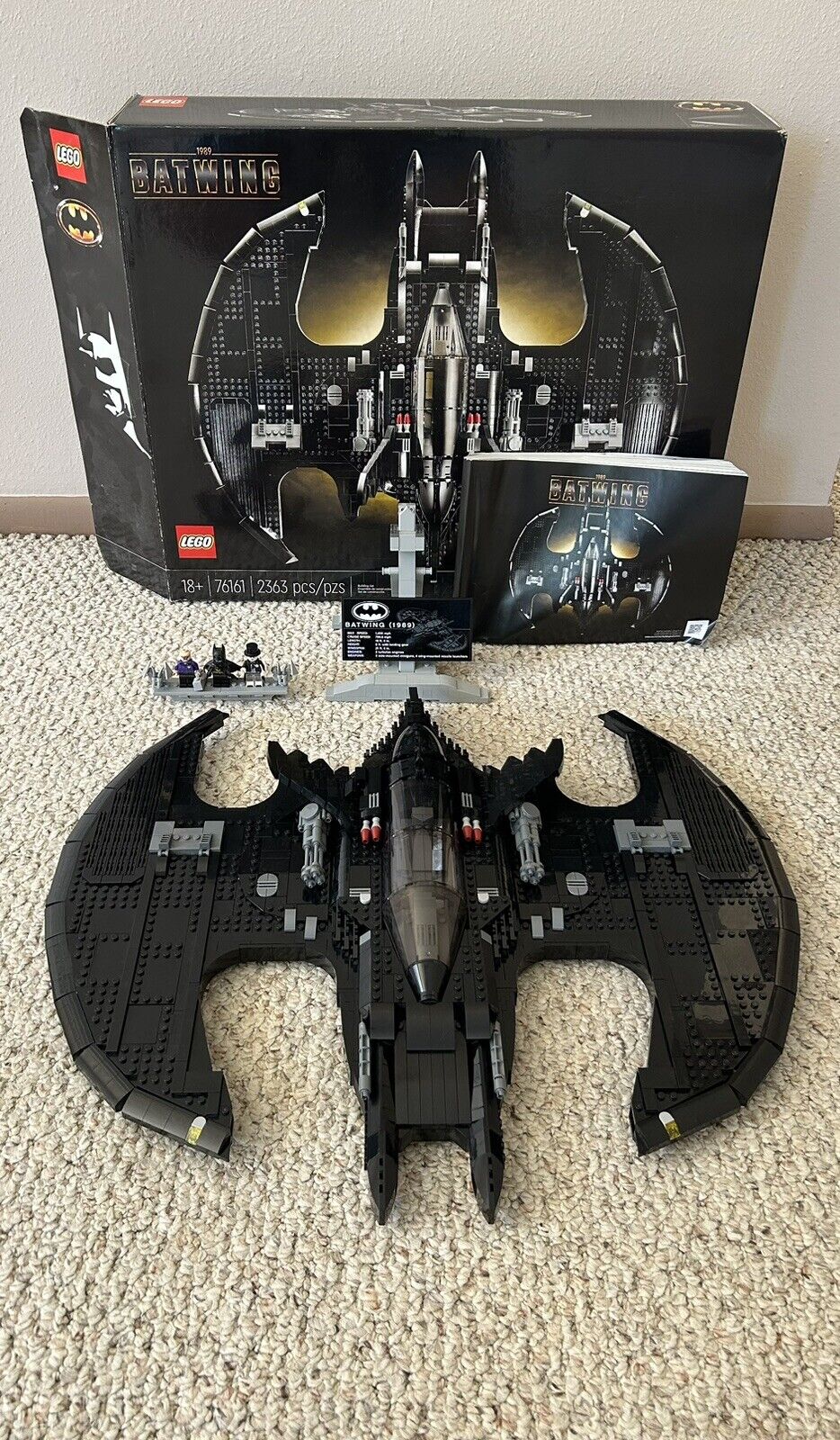 LEGO Batman 1989 Batwing Set 76161