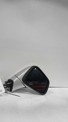 Used Right Door Mirror fits: 2016 Buick Encore Power w/blind spot alert opt UFT