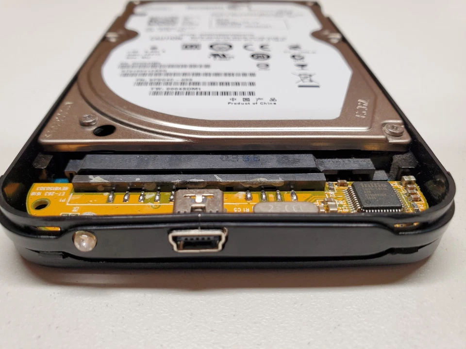 Portable External 160 GB 2.5" Hard Disk Drive Aluminum USB 2.0 For PC, Mac - Image 4 of 4