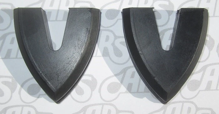 1965 Buick Special, Skylark, GS enchimentos de para-choque dianteiro | OEM #1369976. Par - Imagem 3 de 3