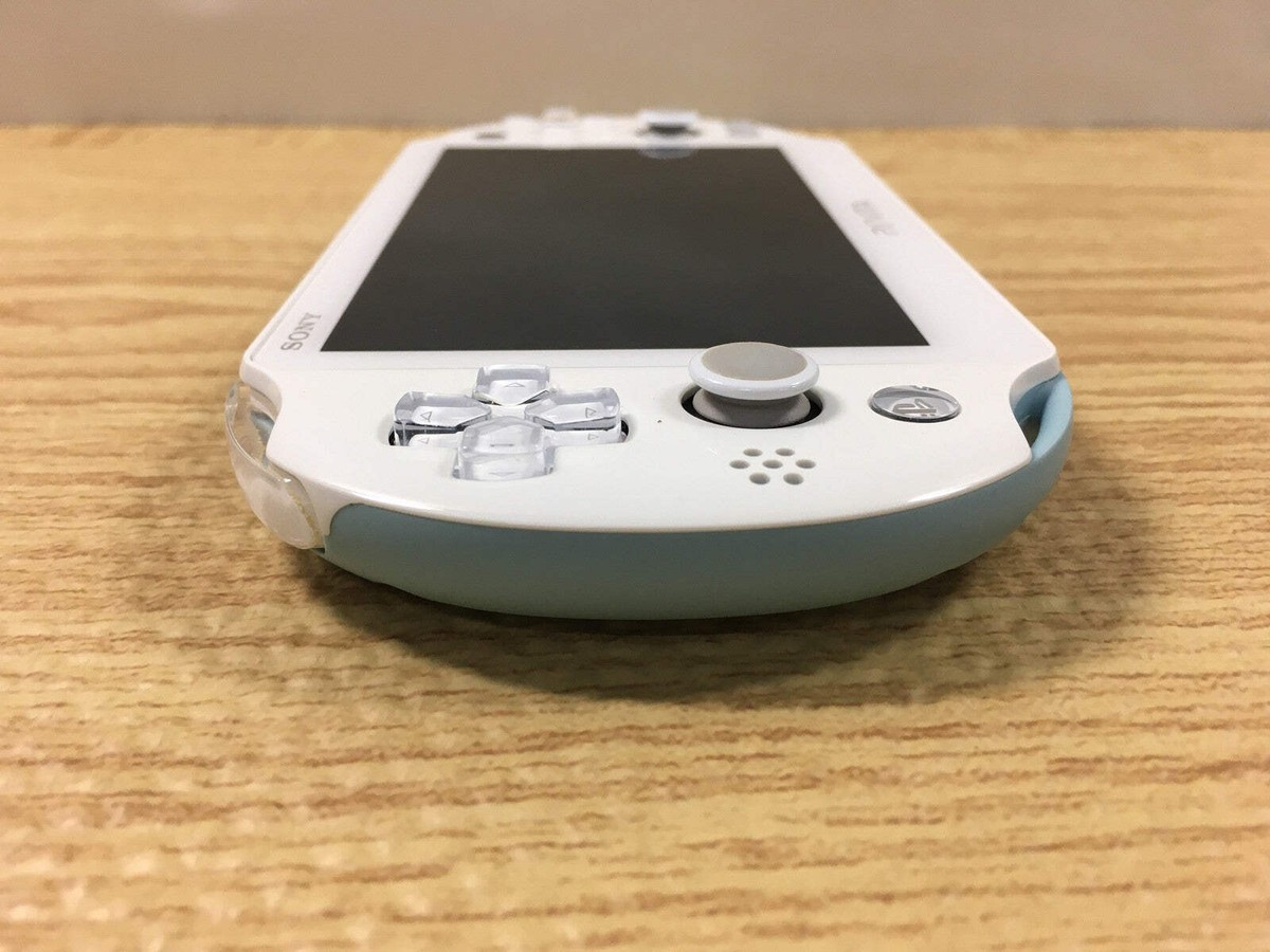 GD7777 PS Vita PCH-2000 LIGHT BLUE & WIHTE SONY PSP Console