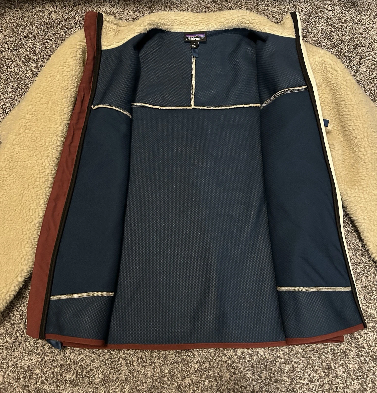 Patagonia Retro-X Men's Fleece Full Zip Jacket Beige and Red/Maroon image 3