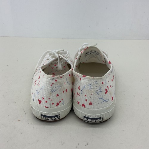 Superga Women’s White Heart Pattern Canvas Sneakers Size 7.5 Preowned - Picture 3 of 8