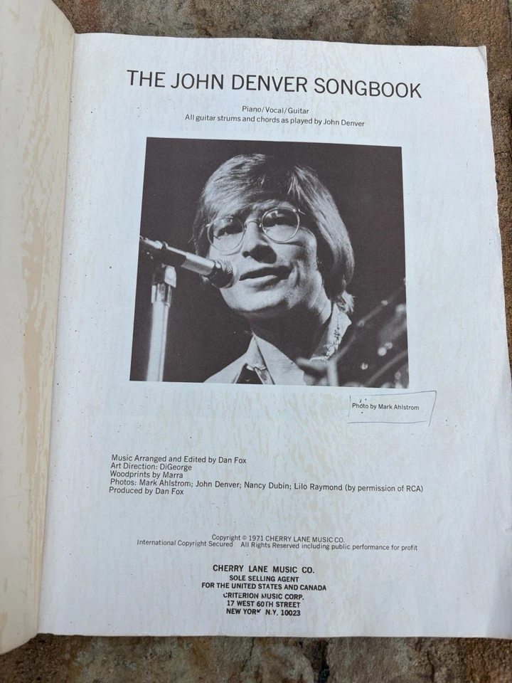 John Denver Songbook Guitarra y Letras 1971 Libro de Música Cherry Lane NY Canciones Folclóricas Foto 2 de 4