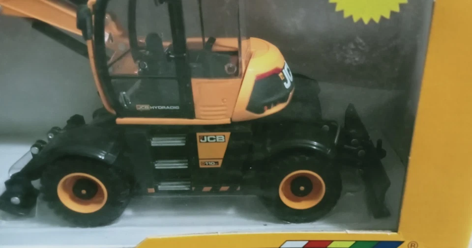 Britains 1:32 - Scavatore  JCB HYDRADIG C110 - 43178 - Immagine 2 di 4