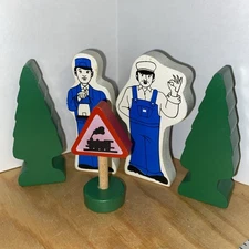 5 Wooden Figures & Trees for Thomas Train Railroad Tracks Brio Wood