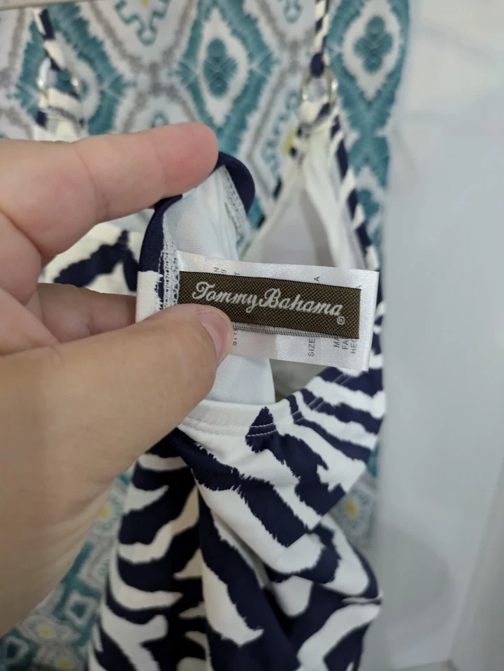 Tommy Bahama Ladies Size S Black White Animal Print Halter Tankini Swim Top - Image 4 of 4