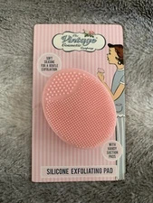 The Vintage Cosmetic Company 100% Silicone Exfoliating Pad - Cruelty-Free