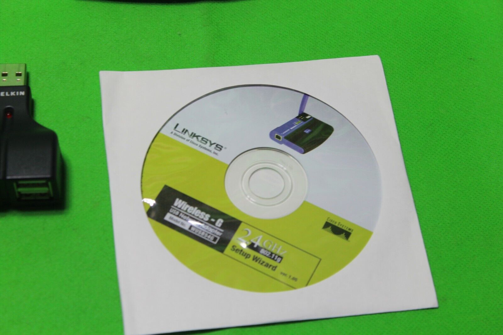 Linksys 2 4GHz 802 11g Wireless G USB Network Adapter WUSB54G Lot And
