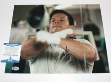 MARK WAHLBERG SIGNED 'THE FIGHTER' 11x14 MOVIE PHOTO BECKETT COA MICKEY WARD