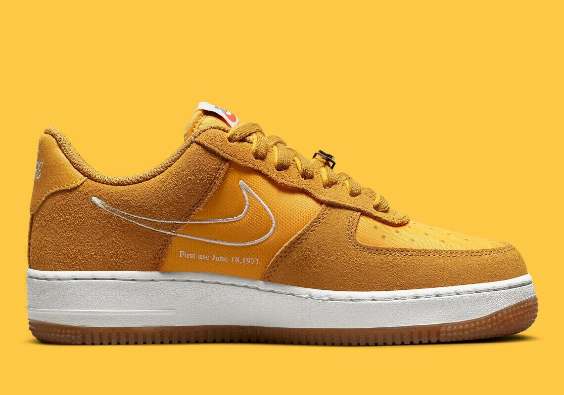 Size 6.5 - Nike Air Force 1 '07 SE University Gold - DA8302700 for sale  online | eBay