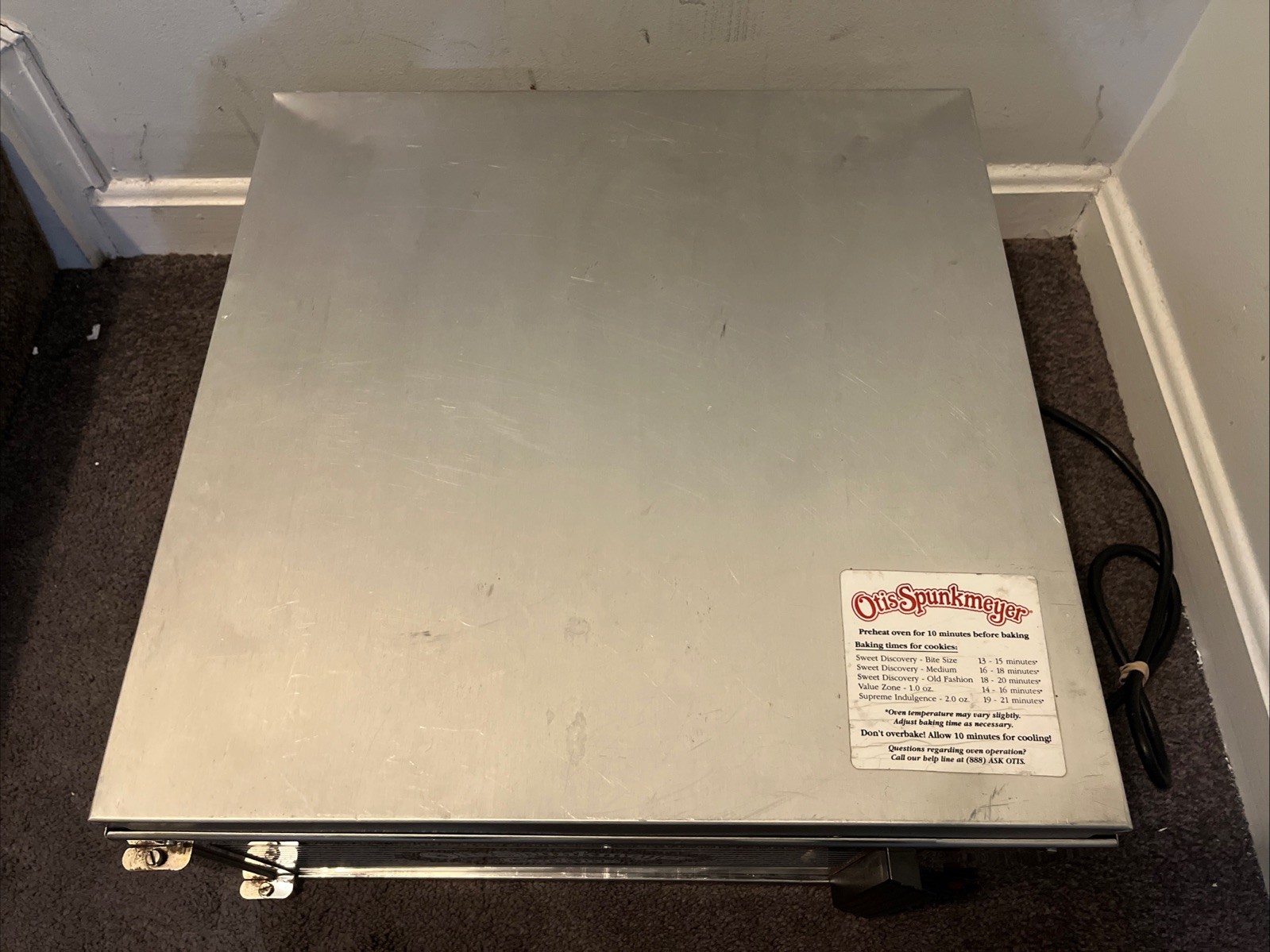 Otis Spunkmeyer OS-1 Commercial Convection Cookie Oven No trays - Tested