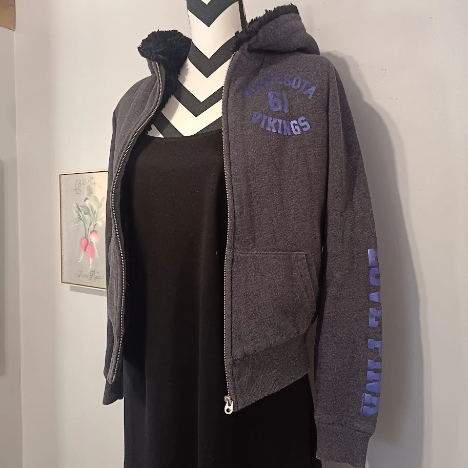 Victoria's Secret Pink Women's Hoodie Faux Fur VIKINGS NFL Football Logo XS - Image 2 of 4