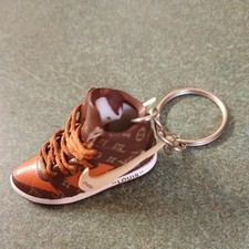 25 off Keychain 3D Mini Jordan / Yeezy / AJ Sneaker -Keychains