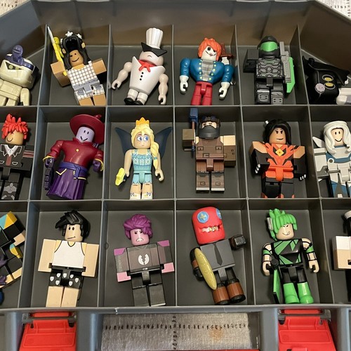 Lote De 49 Personajes Figura De Acción Roblox De Cajas Misteriosas Estuche De Transporte Acceso - Imagen 7 de 17