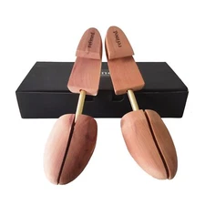 Shoe trees for men Cedar Wood Shoe Tree Men's Cedar Shoe Trees for all types ...