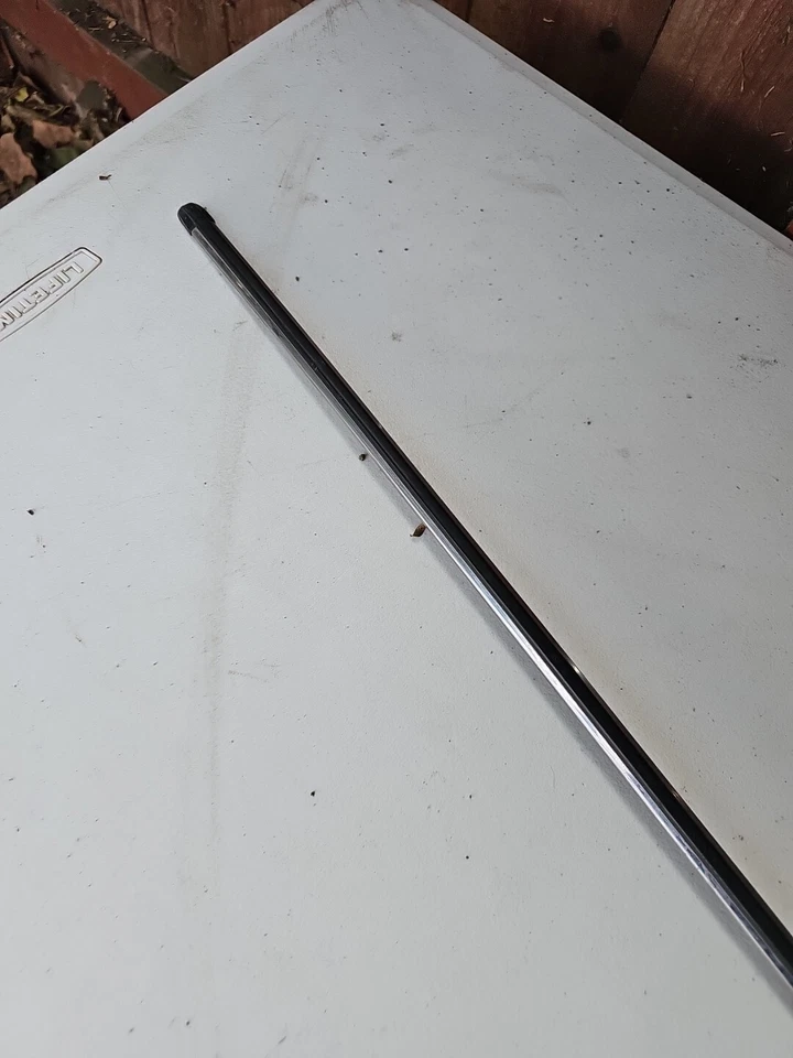 早期沃尔沃 240 244 轿车前挡泥板薄款装饰皮带线装饰  — 第 4/4 张图片