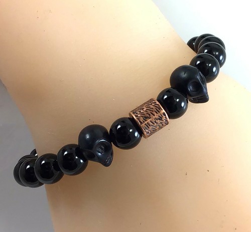 Black Onyx beaded stretch boho bracelet with skull pendant for men - Picture 5 of 6
