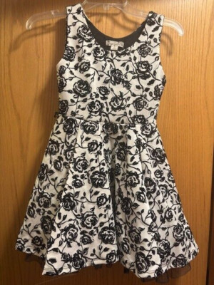 Girls Dress Size 10 Knitworks Sleeveless Knee Length Ruffle White Black Silver