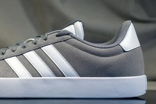 ADIDAS VL COURT 3.0 sneakers for men, US size 8