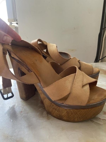 Women Carvela Heels Beige Leather 36
