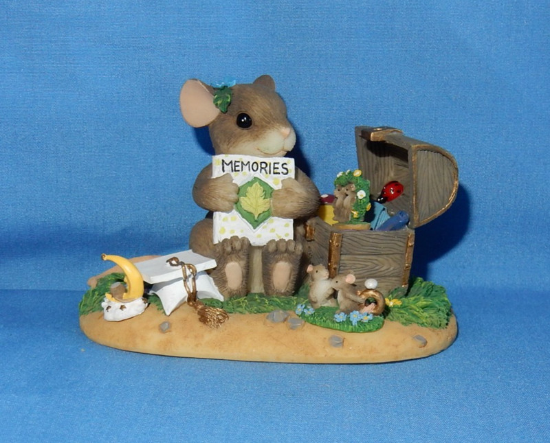 Fitz & Floyd 2000 A Treasure of Memories Special Edition Mouse Figurine