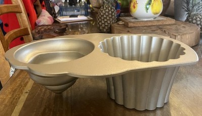 Nordic Ware The Great Cup Cake Form Riesen Kuchenform Aluguss 2,4 Liter 10 Tassen
