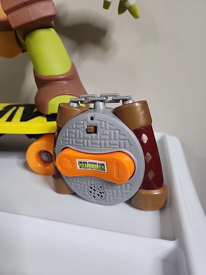 Jakks Teenage Mutant Ninja Turtles Control Remoto Skateboarding Mikey R/C ¡FUNCIONA! Foto 3 de 4