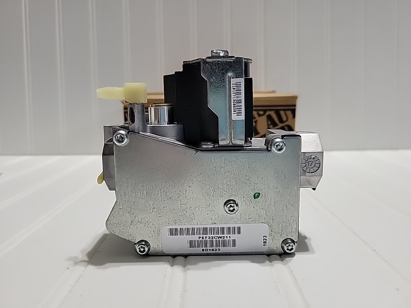 Factory Authorized Parts Gas Valve Kit EF660015 36J24-510 