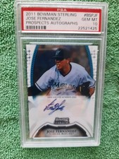 2011 Bowman Sterling Football 22