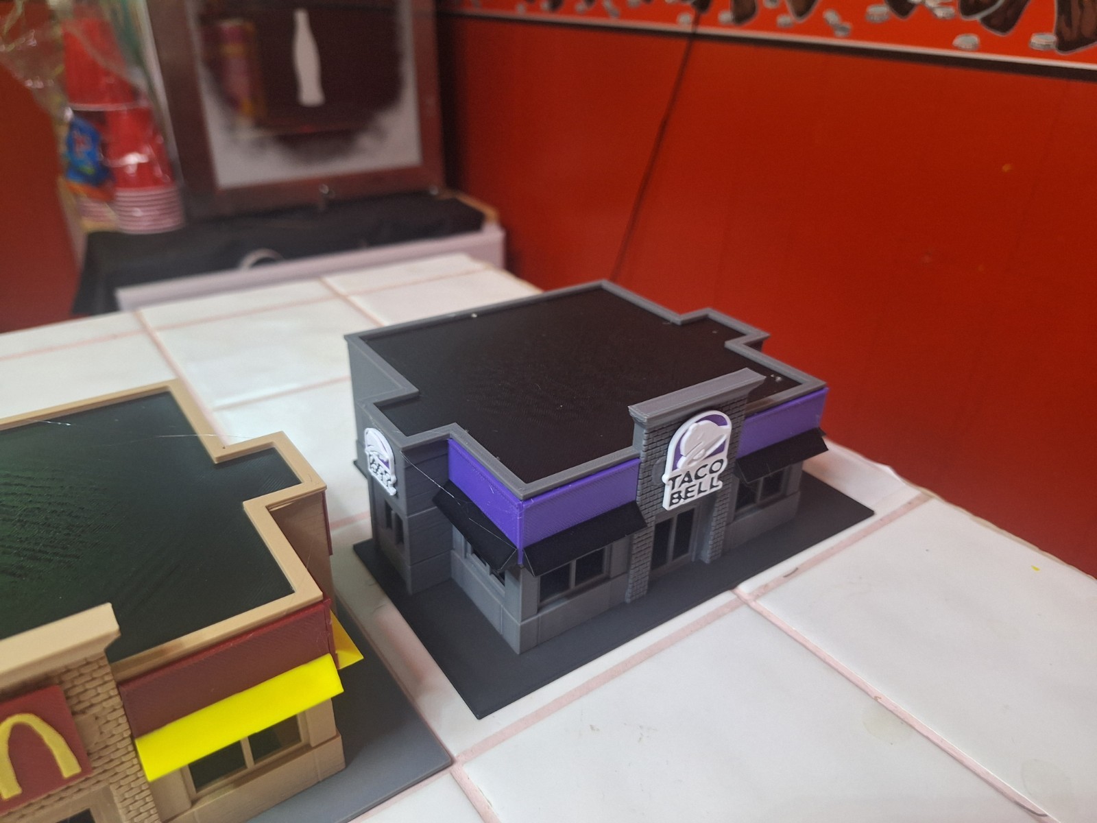 Picture 4 of 8