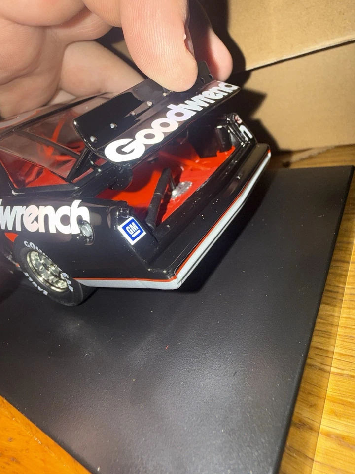 Acción Richard Childress Racing 1988 GM Goodwrench Unveil Nascar Diecast 1/24 Foto 4 de 4