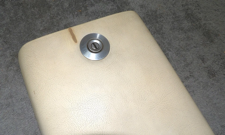 1961 1962 年福特 Thunderbird ORIG CONSOLE 顶盖臂休息门 + 带铰链 — 第 3/4 张图片