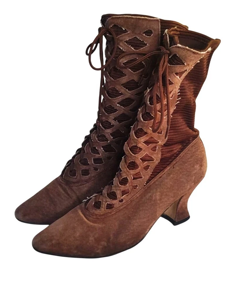 Botas de tacón de gamuza victoriana bruja marrón talla 6,5 Newport News vintage para mujer Foto 2 de 4