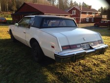 oldsmobile toronado 1985