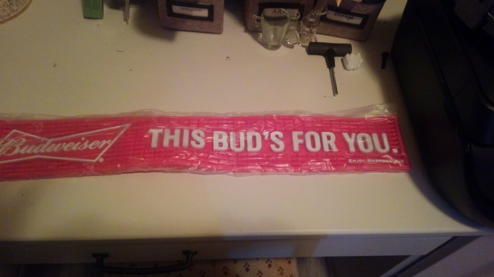 LARGE RUBBER BUDWEISER This BUD is DRYING RAIL SALE 94%OFF you BAR for BEER 品質のいい
