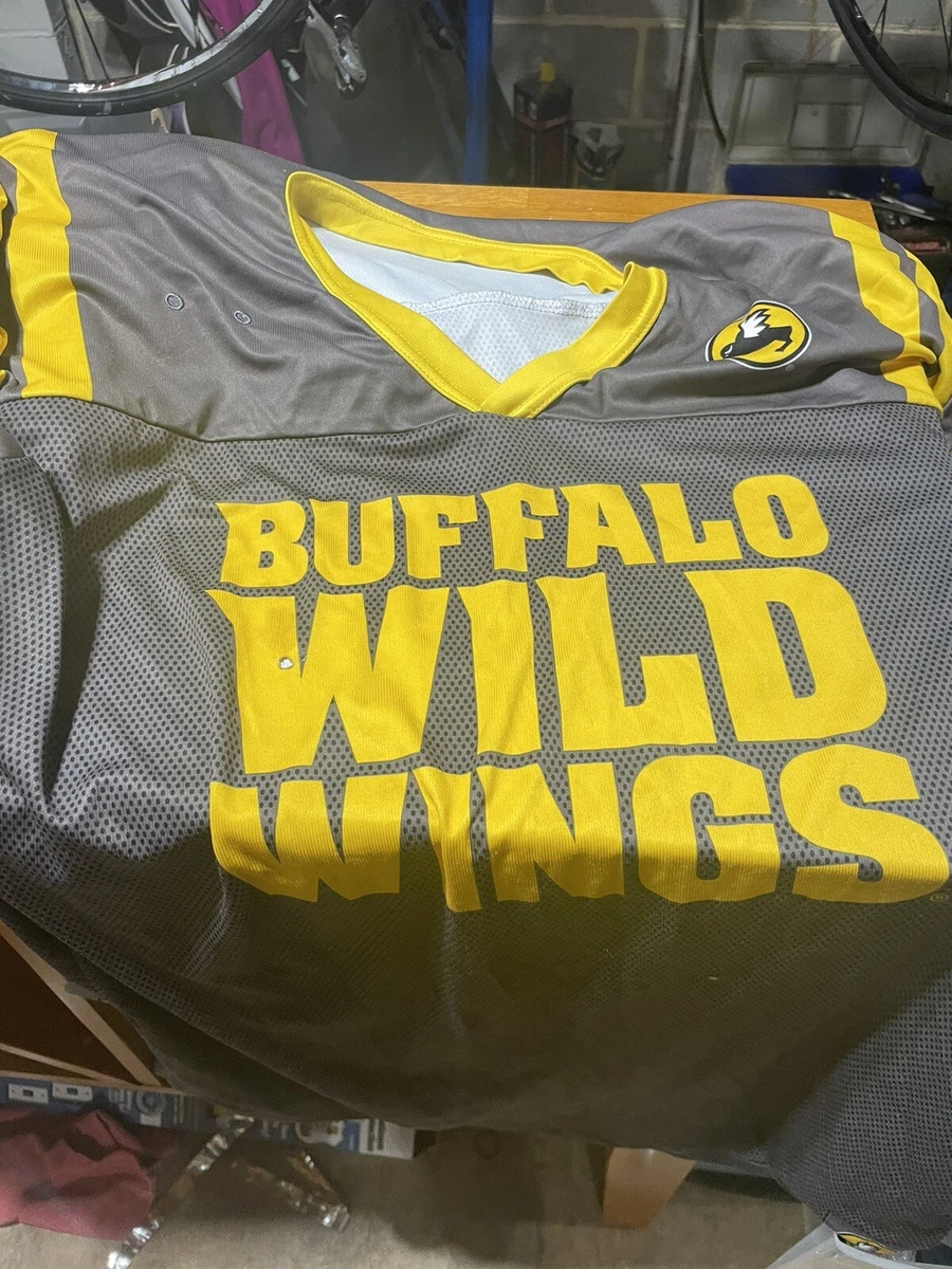 Update more than 112 buffalo wild wings uniform pants best in.eteachers