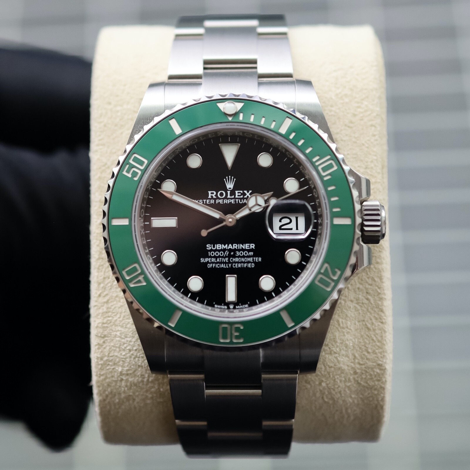 Rolex Submariner Starbucks 2023 Unworn 126610LV With Box & Papers image 4