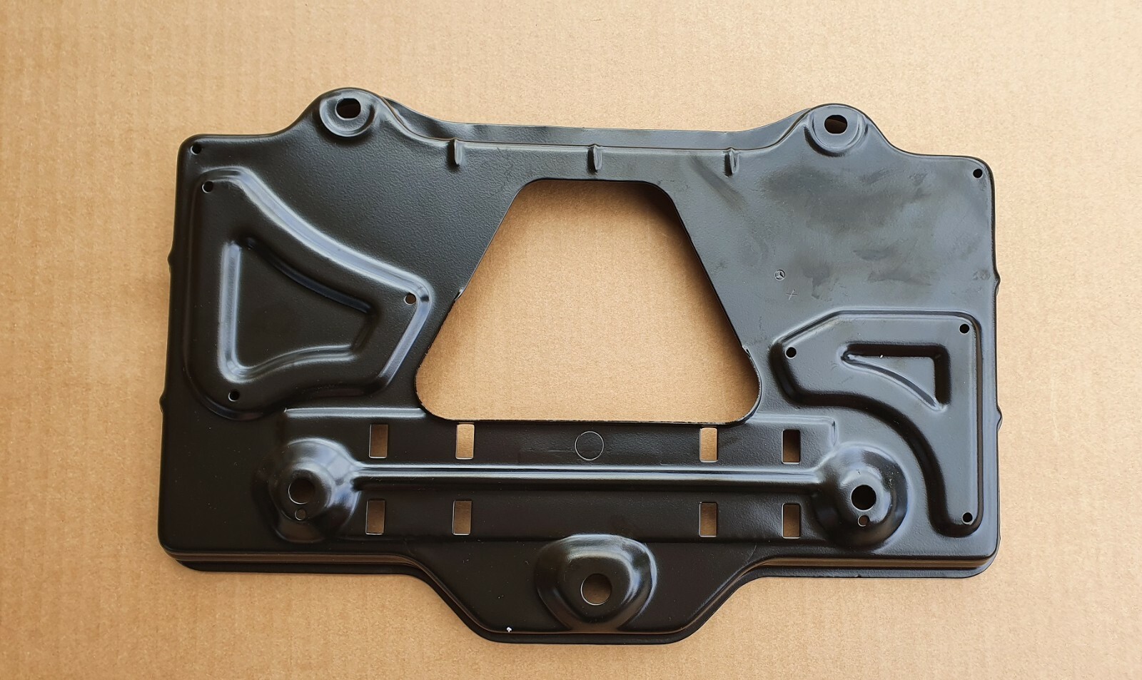 /891 / Orig. MercedesBenz Frame Battery Tray W201 W124 190E eBay