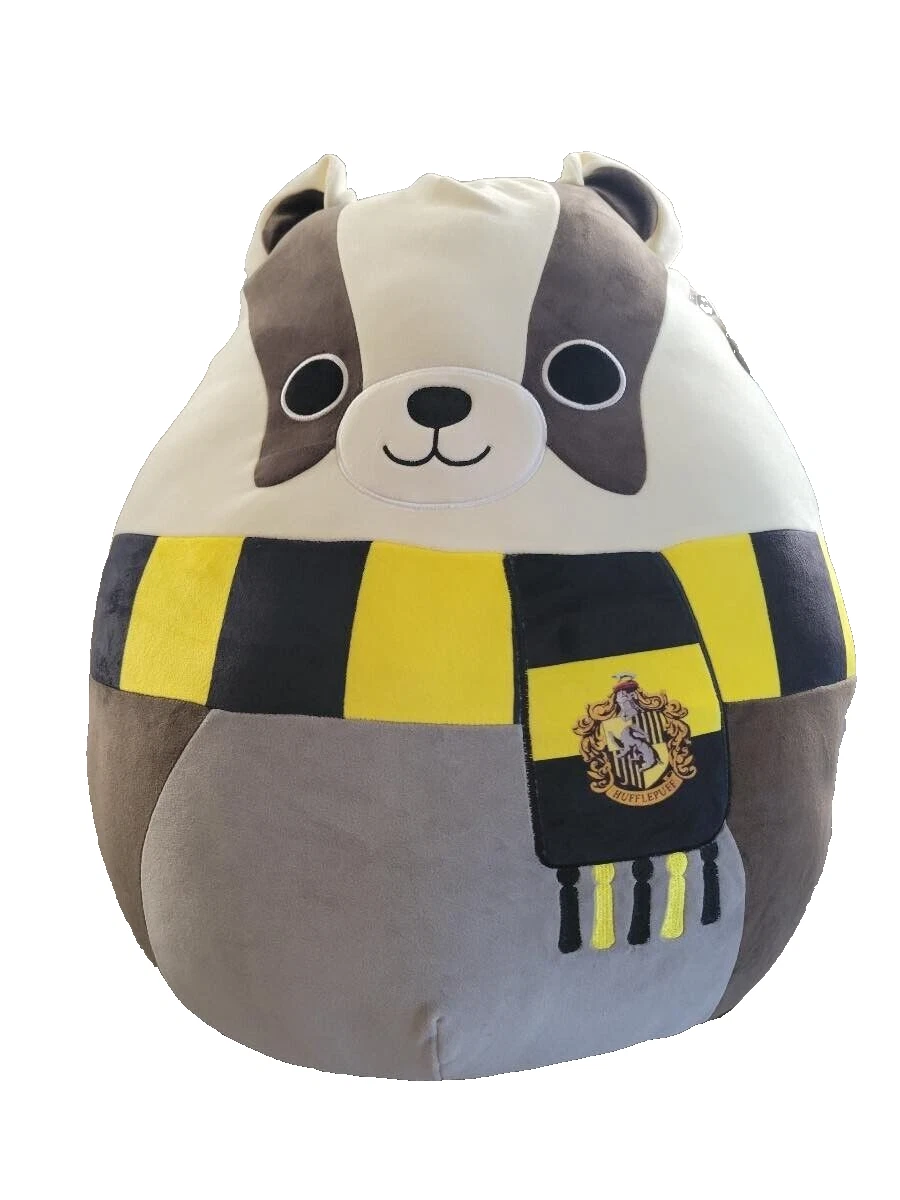 LARGE Harry Potter HUFFLEPUFF BADGER 20 Squishmallow NWT Rare!