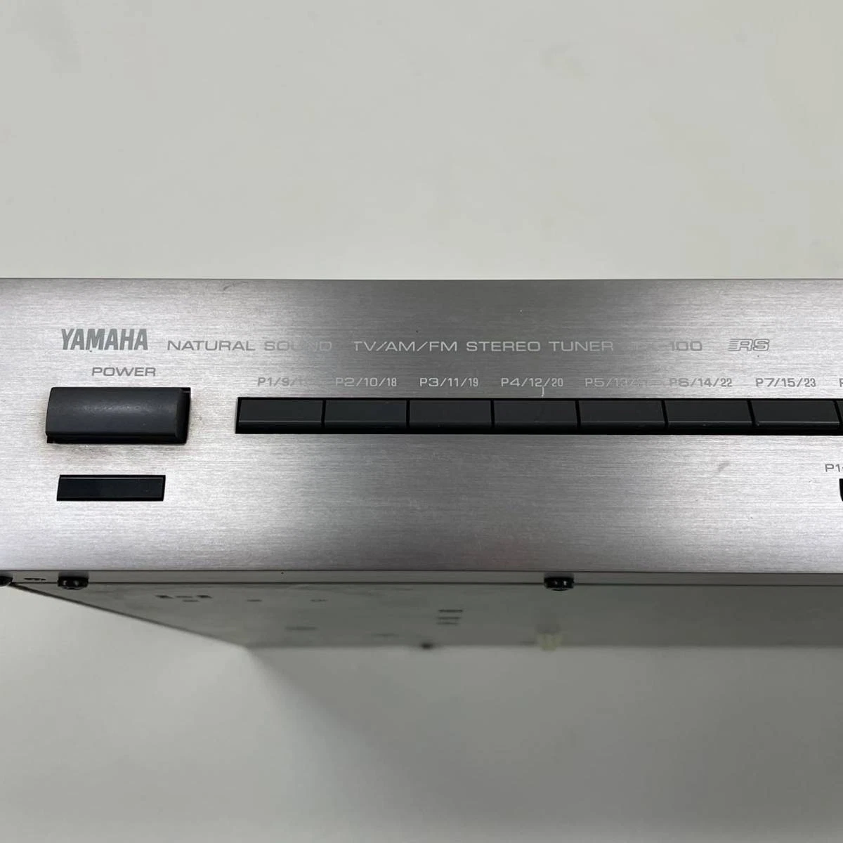 YAMAHA TX-100 AM FM Tuner 1990 Confirmed to be energized; shipped from Japan