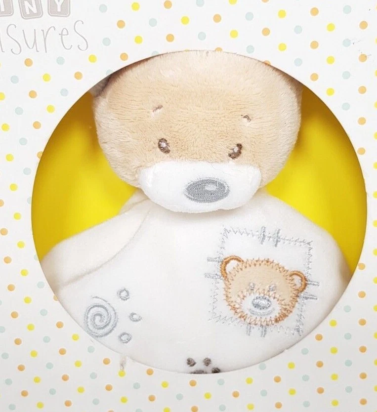 Tiny treasures 2025 knitted bear comforter